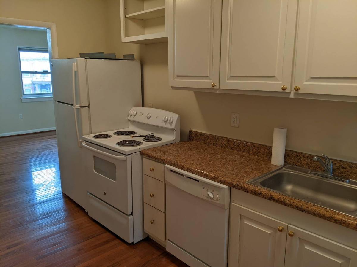 Apartment for rent at 1421 W Clay St, Richmond, VA 23220