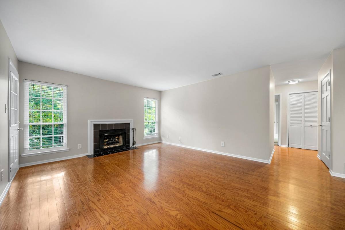 Condo for rent at Glenridge Park, 6808 Glenridge Dr E, Atlanta, GA 30328