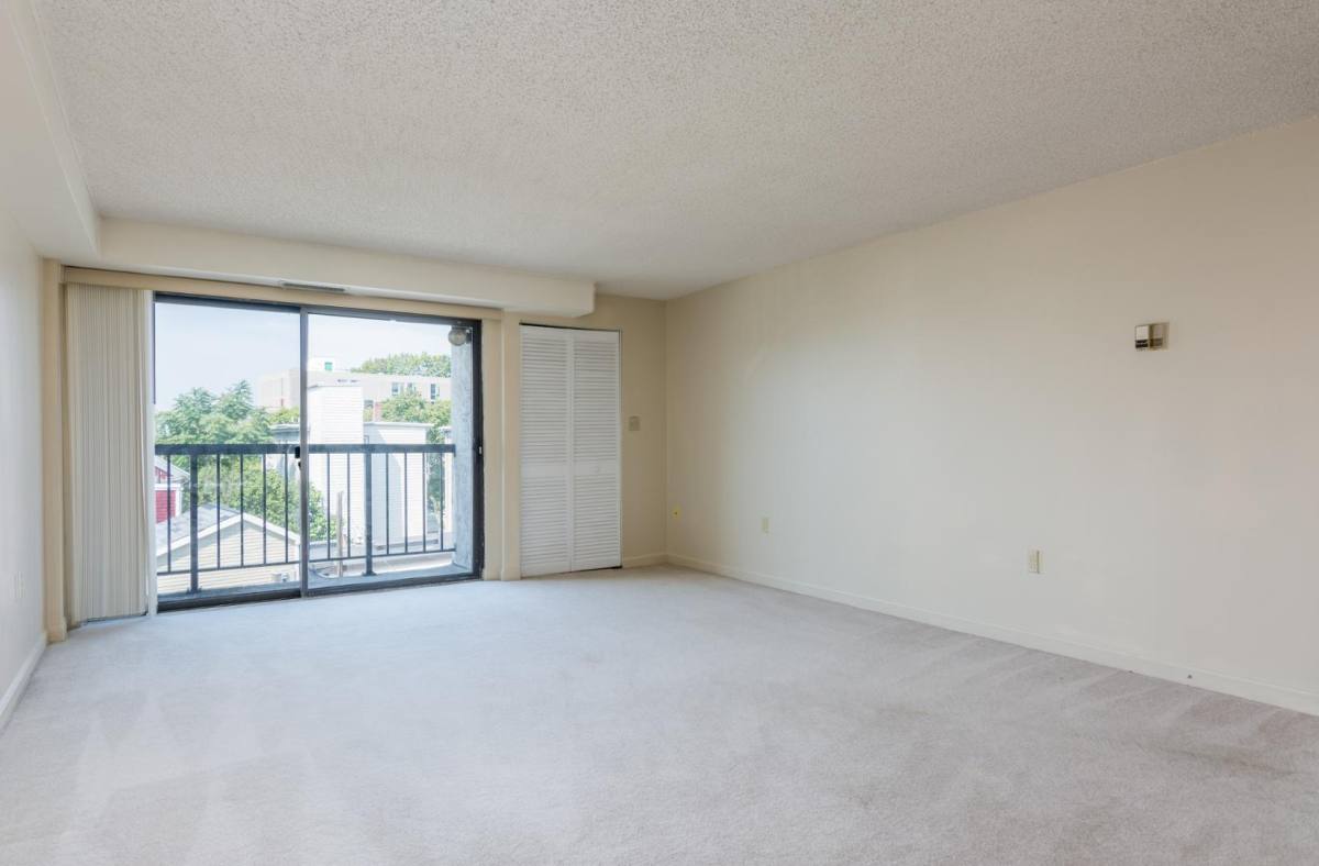 Apartment for rent at 16 Elmer St #202, Cambridge, MA 02139