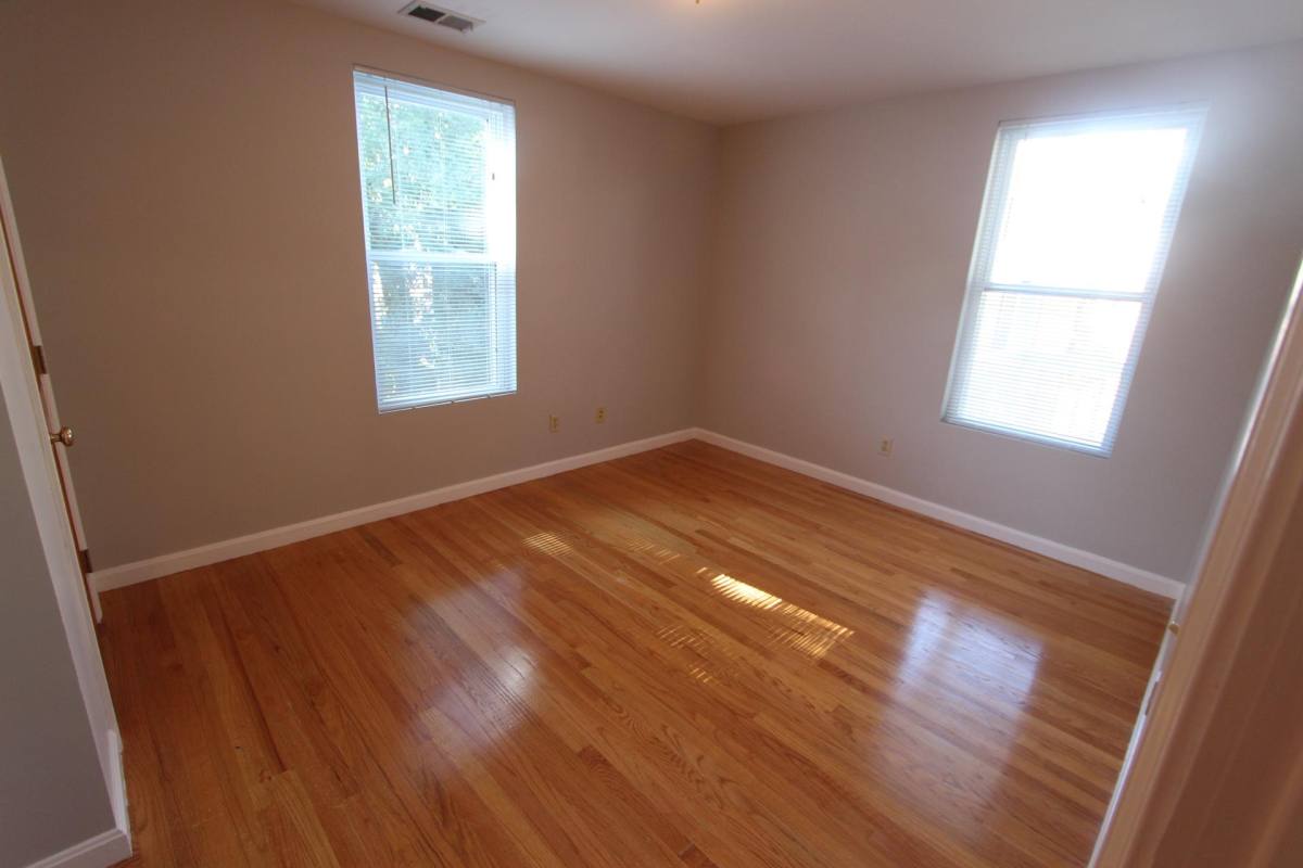 Apartment for rent at 344 Putnam Ave #2, Cambridge, MA 02139