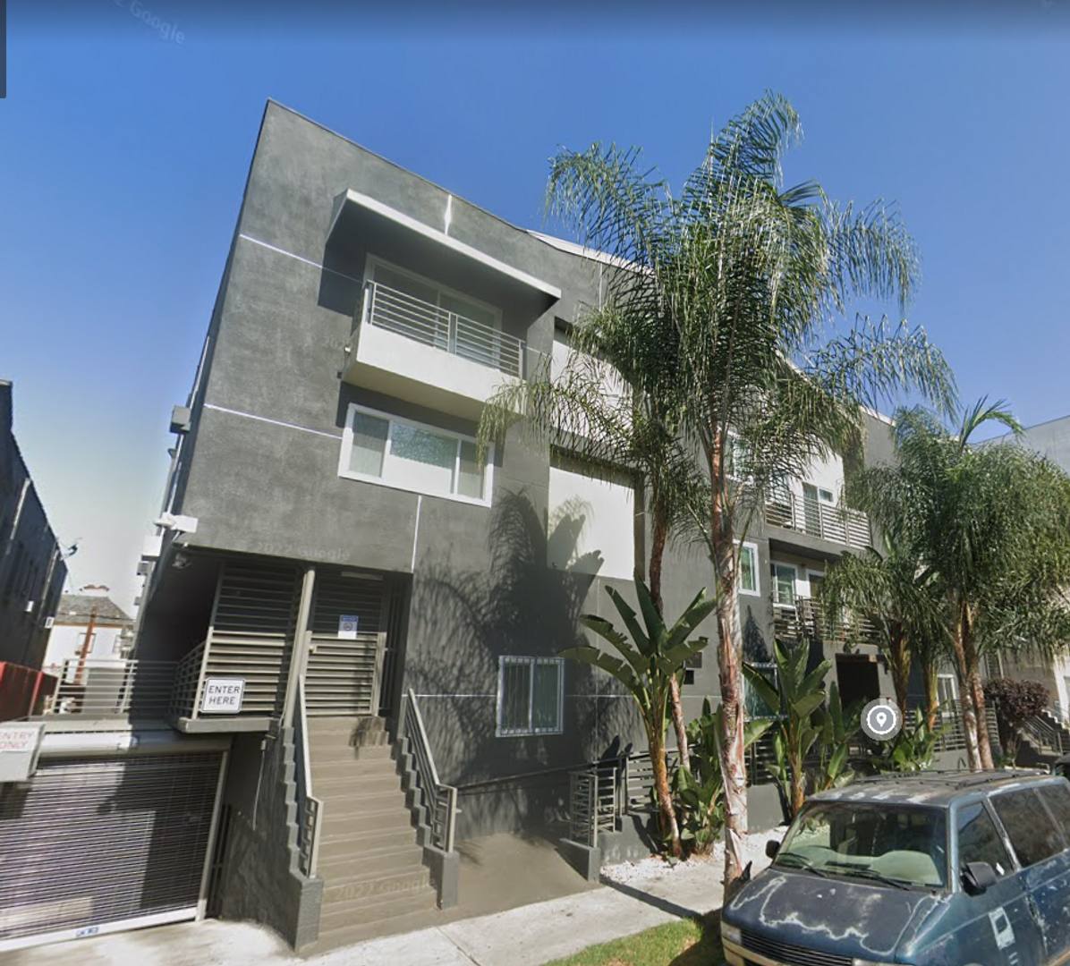 Apartment for rent at 855 S Harvard Blvd, Los Angeles, CA 90005