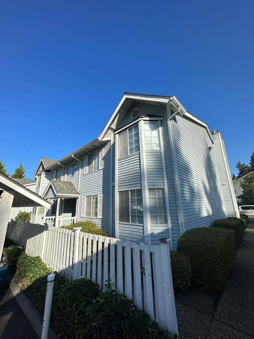 Condo for rent at 10809 SE 172nd St, Renton, WA 98055