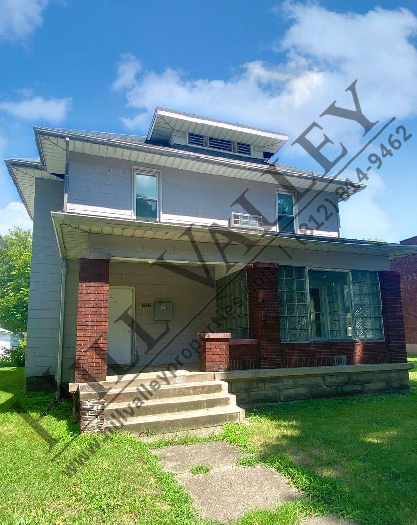Apartment for rent at 1462 S 7th St, Terre Haute, IN 47802