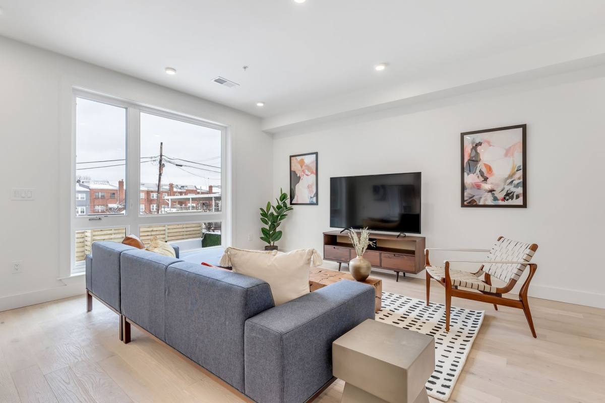 Apartment for rent at 331 15th St NE, Washington, DC 20002