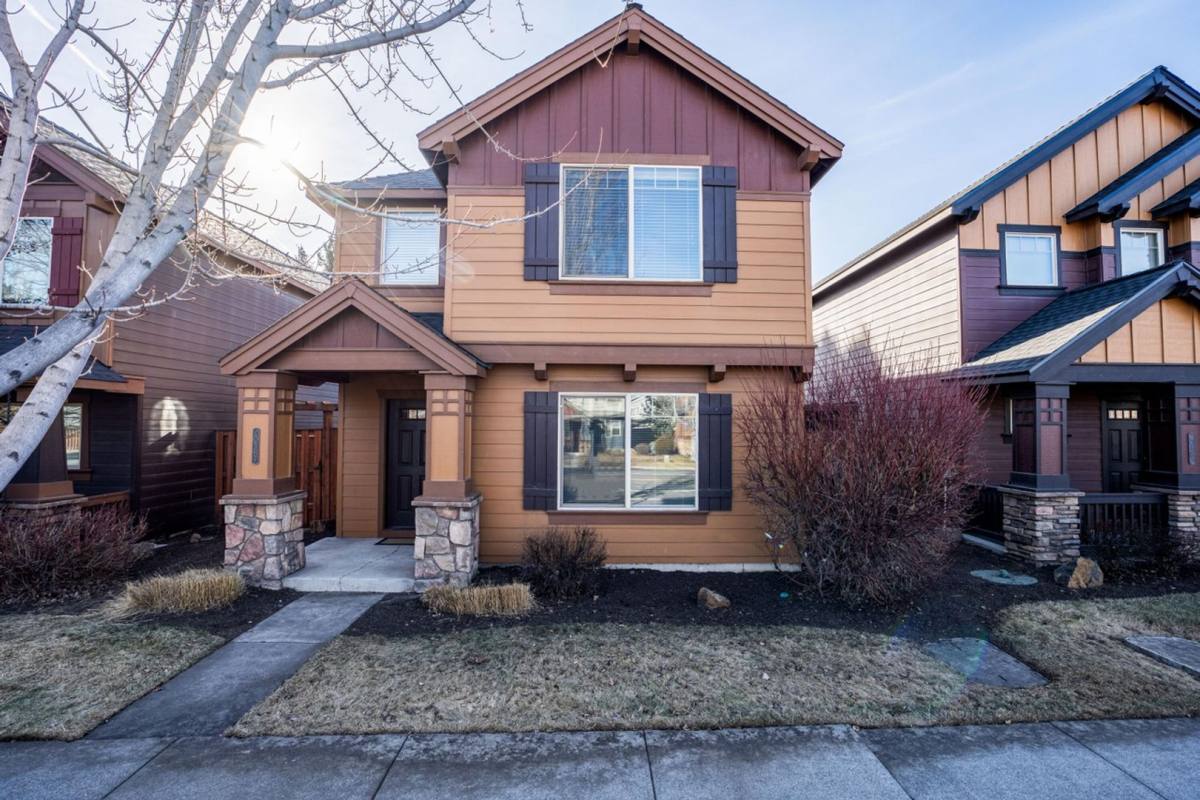 House for rent at 20487 Brentwood Ave, Bend, OR 97702