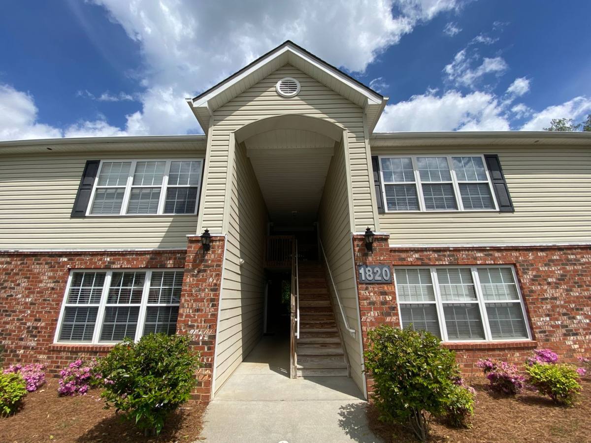 Condo for rent at 1820 Crest Hollow Dr, Winston Salem, NC 27127