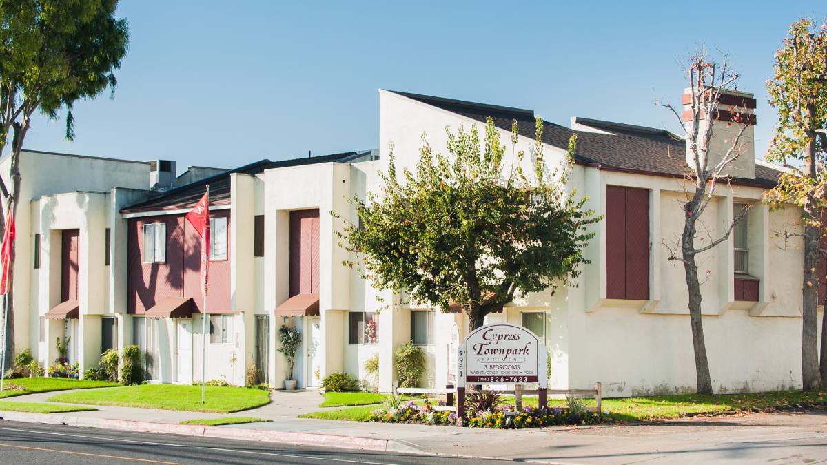 Apartment for rent at 9951 Holder St, Cypress, CA 90630