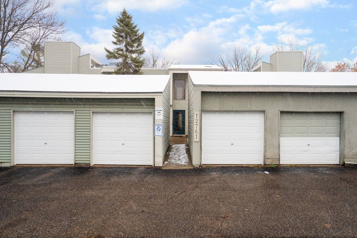 Apartment for rent at 12771 Greenwood Dr, Burnsville, MN 55337