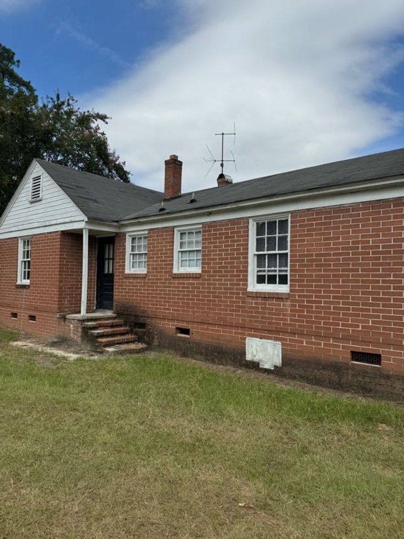 House for rent at 1284 Union St, Orangeburg, SC 29115