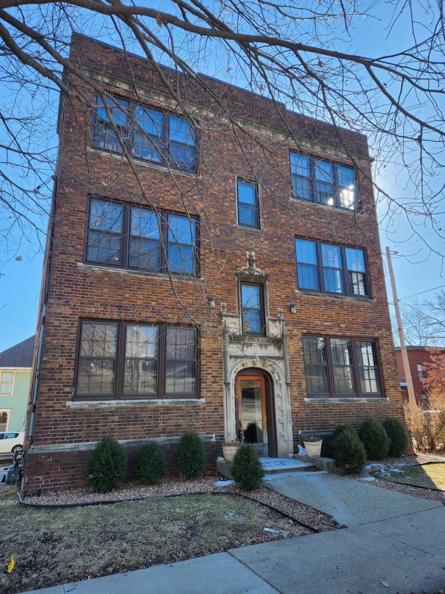 Apartment for rent at 1534 Woodland Ave, Des Moines, IA 50309