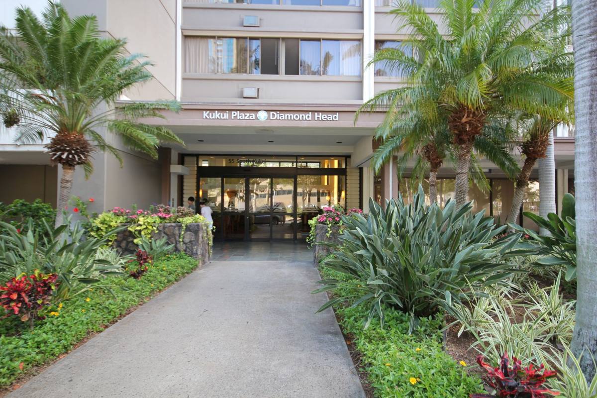 Apartment for rent at 55 S Kukui St, Honolulu, HI 96813