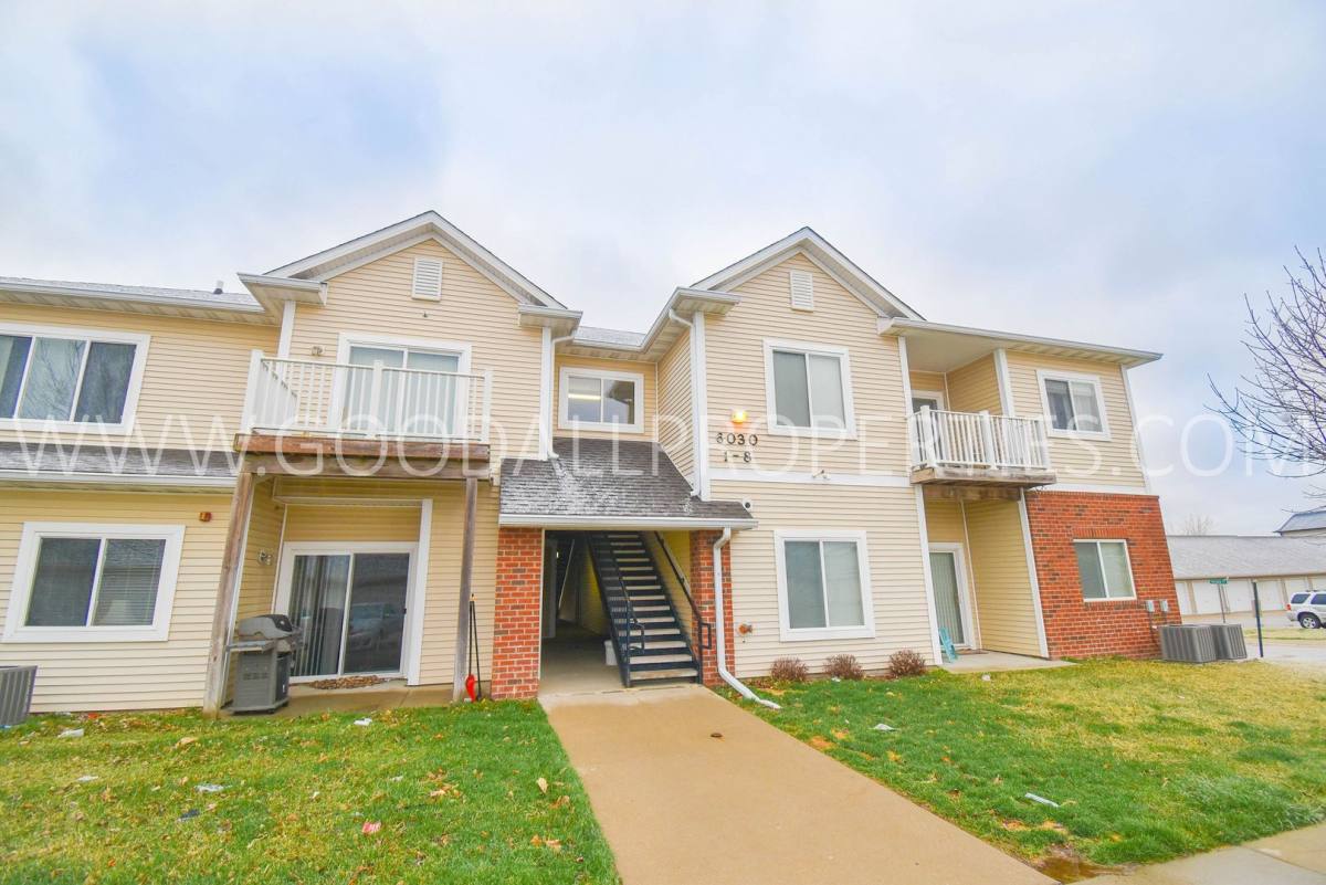 Condo for rent at 6030 Bremen Court, Johnston, IA 50131