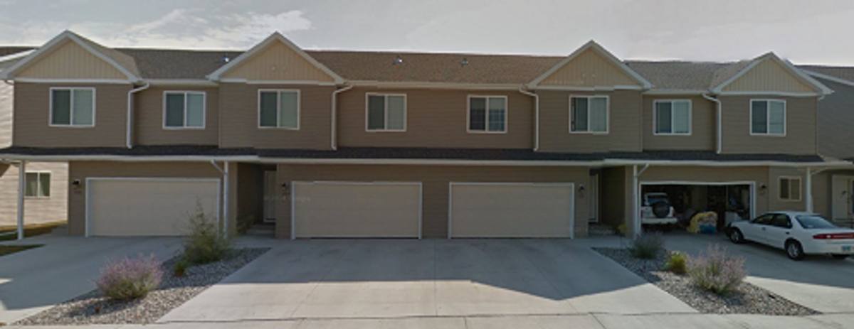 Townhouse for rent at 11th Ave E, West Fargo, ND 58078