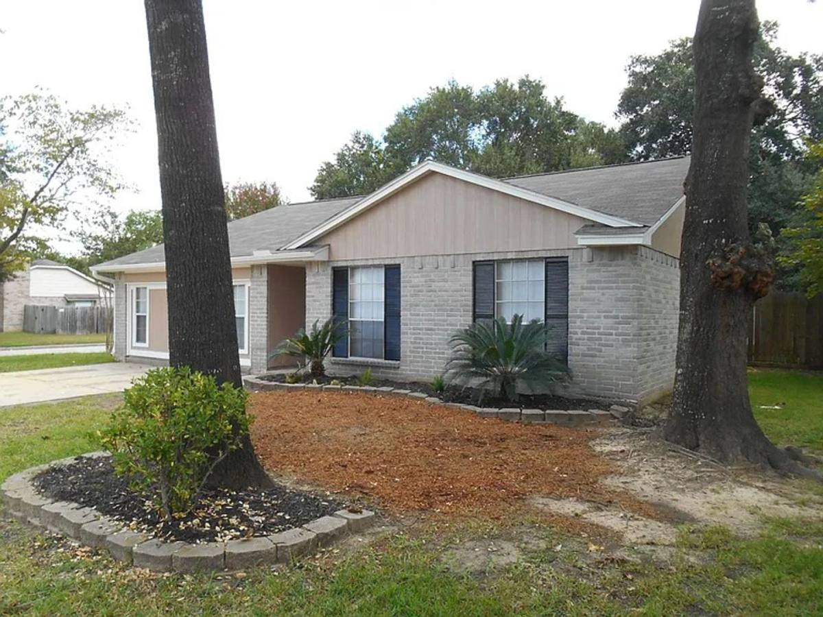 House for rent at 4530 Quailgate Dr, Spring, TX 77373