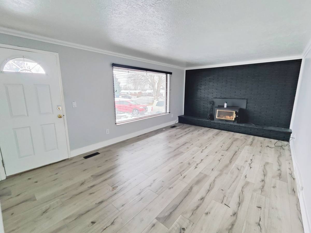 House for rent at 400 W 1130 N, Clearfield, UT 84015