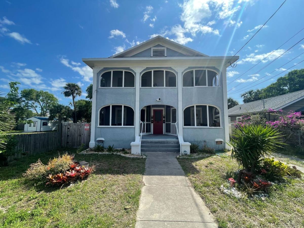 Apartment for rent at 141 S Wild Olive, Daytona Beach, FL 32118