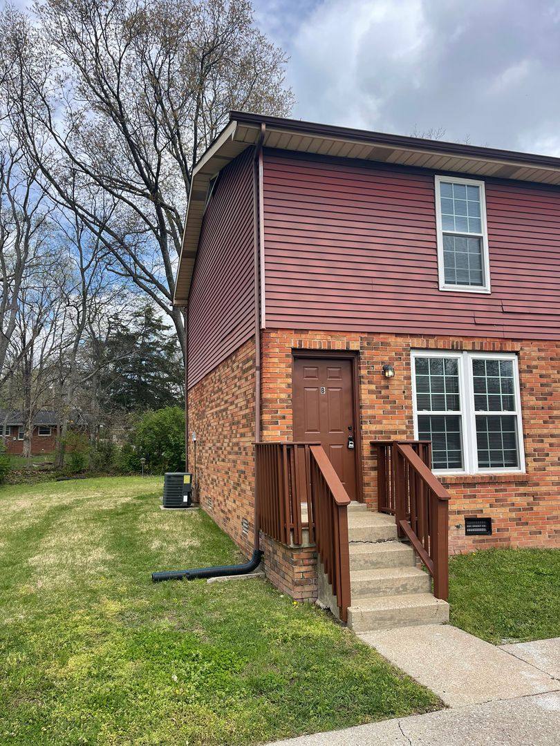 Apartment for rent at 280 Donna Dr, Hendersonville, TN 37075