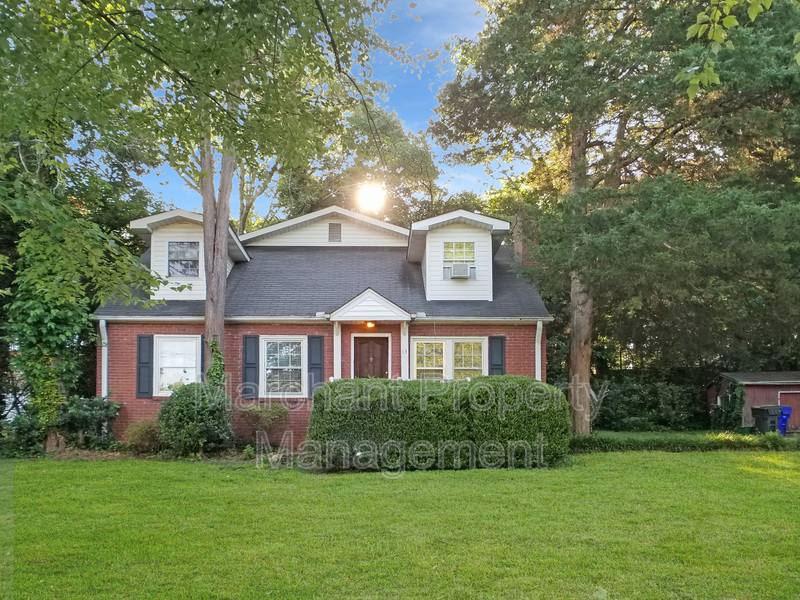 House for rent at 13 Brookview Circle, Greenville, SC 29605