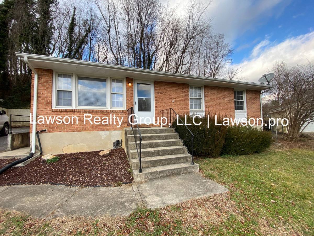 House for rent at 4656 Trevino Circle NE, Roanoke, VA 24019