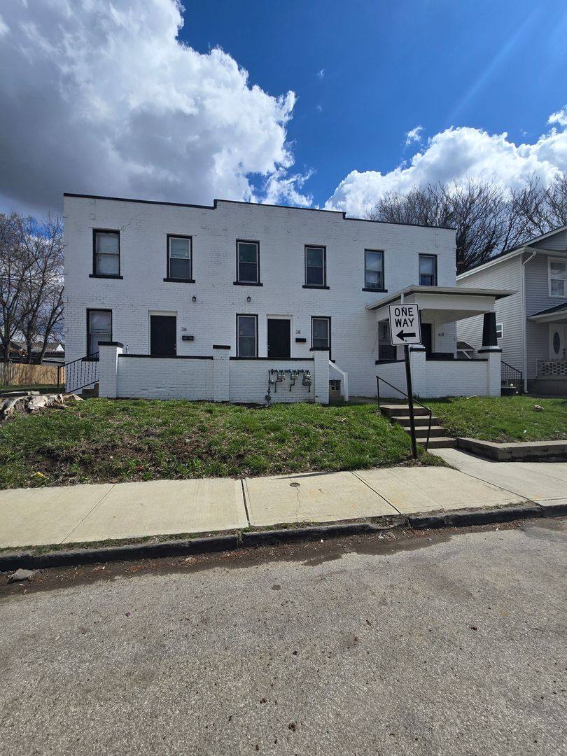 Apartment for rent at 36-40 S Oakley Ave, Columbus, OH 43204