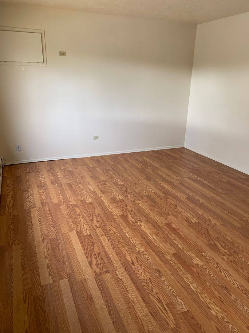 Apartment for rent at 1019 6th St, Belvidere, IL 61008
