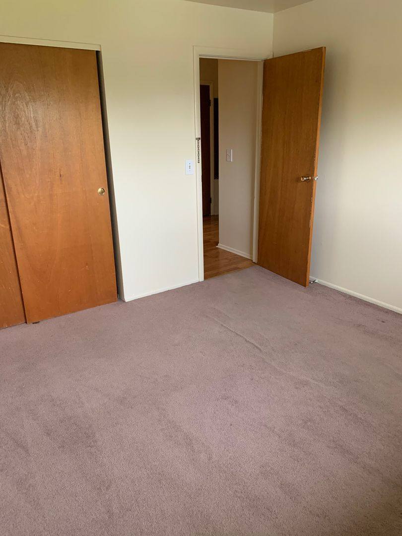 Apartment for rent at 1019 6th St, Belvidere, IL 61008