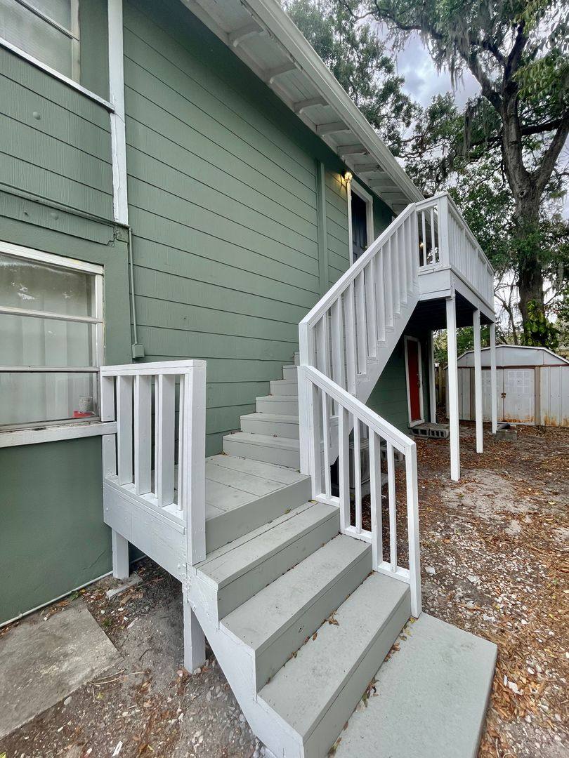 Apartment for rent at 122 Hibiscus Dr, Lakeland, FL 33803