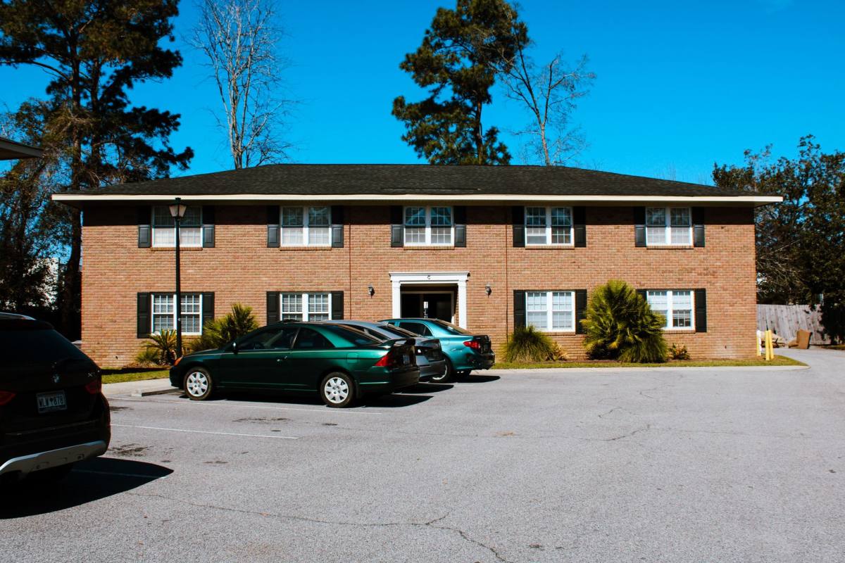 Apartment for rent at 1850 Pebble Rd, Charleston, SC 29407