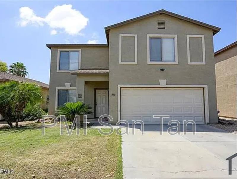 House for rent at 941 E Denim Trail, San Tan Valley, AZ 85143