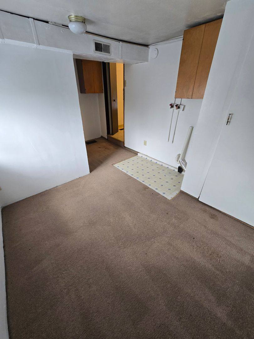 Apartment for rent at 406-406 1 2 S Hague Ave, Columbus, OH 43204