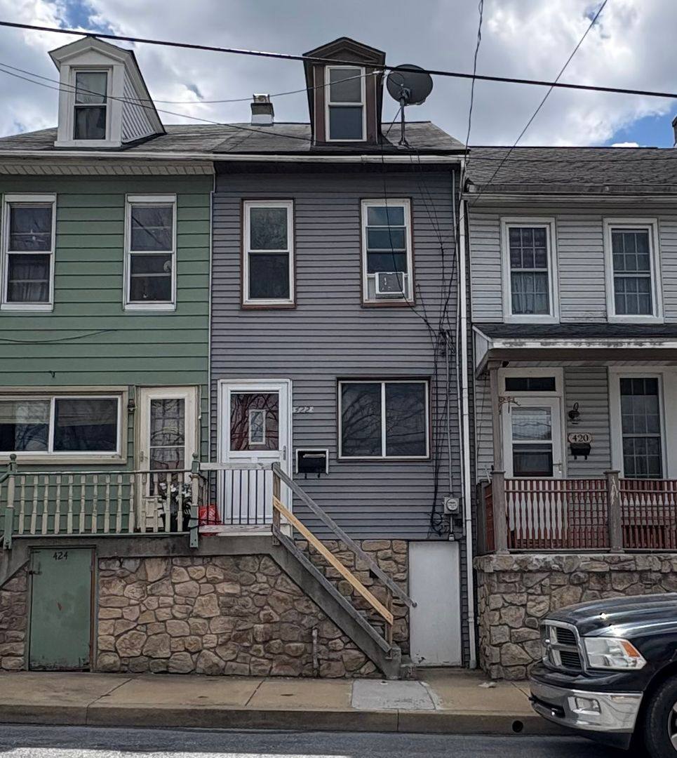 House for rent at 422 Manor St, Columbia, PA 17512