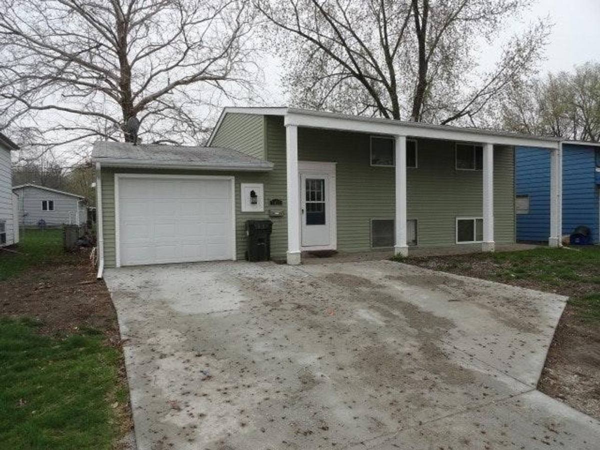House for rent at 1425 Sycamore St, Iowa City, IA 52240