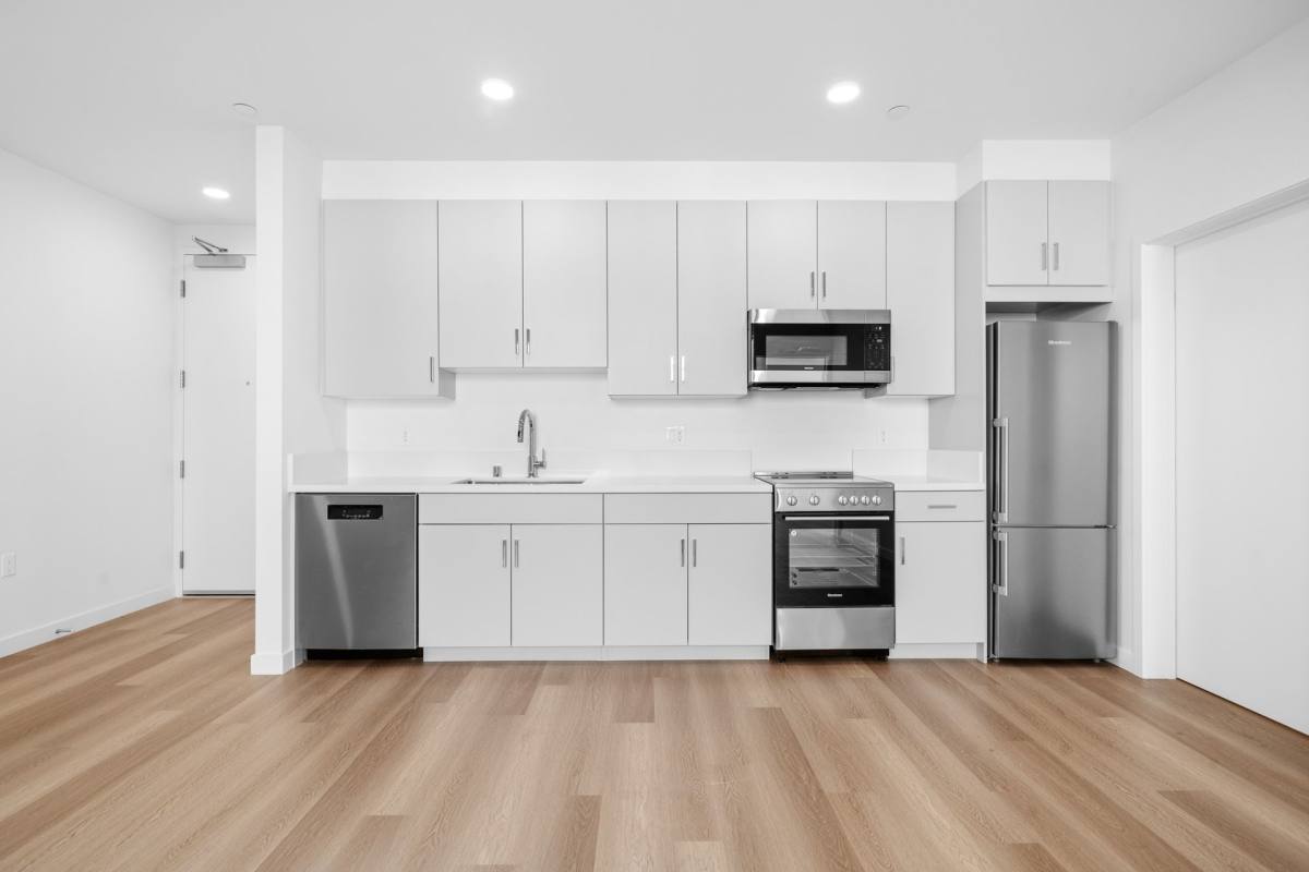 Apartment for rent at 1233 S Dunsmuir Ave, Los Angeles, CA 90019