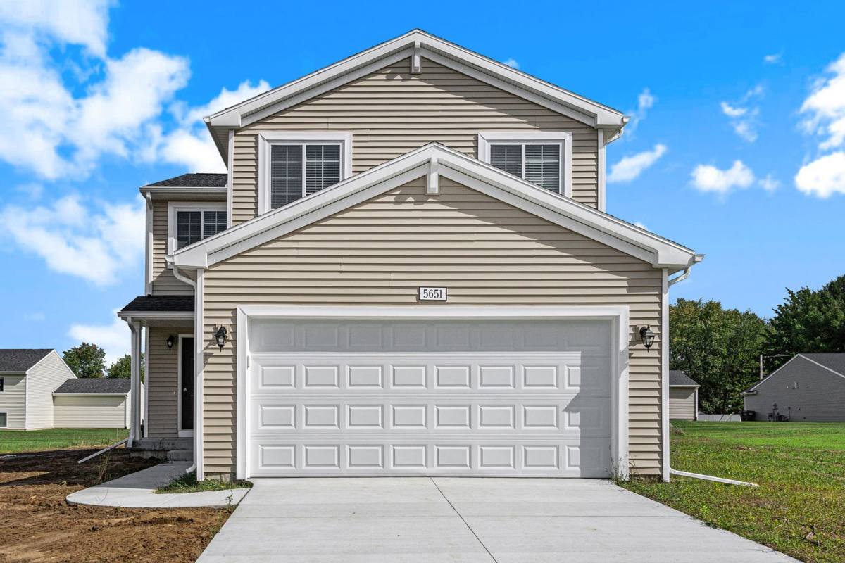 House for rent at 5155 Sandalwood Circle, Grand Blanc, MI 48439