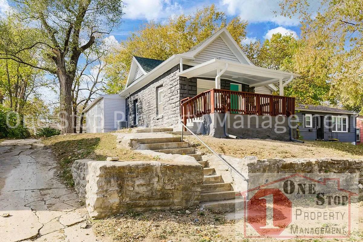 House for rent at 6828 Bales Ave, Kansas City, MO 64132