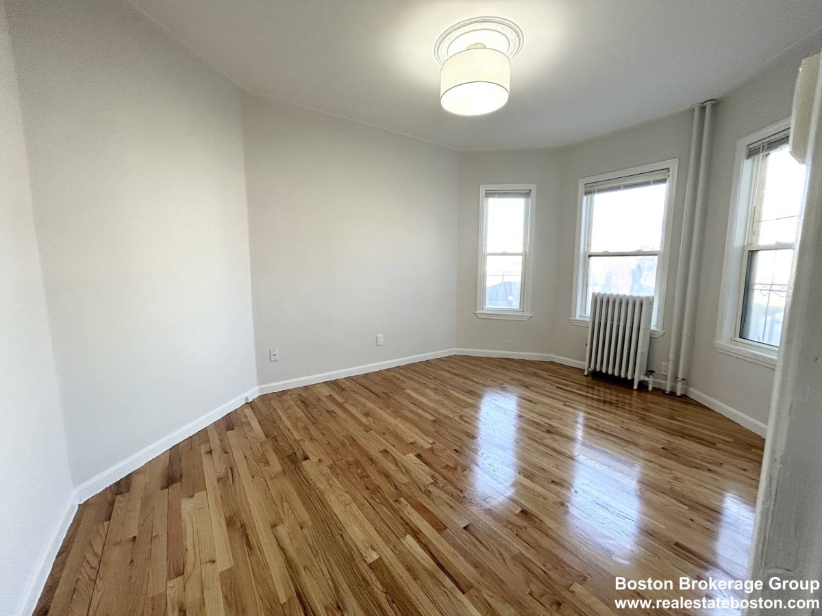 Apartment for rent at 151 E Cottage St, Dorchester, MA 02125