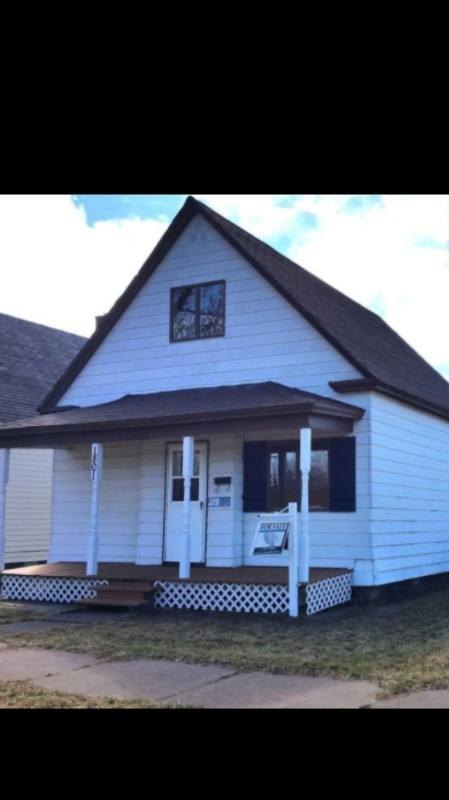 House for rent at 1801 Baxter Ave, Superior, WI 54880