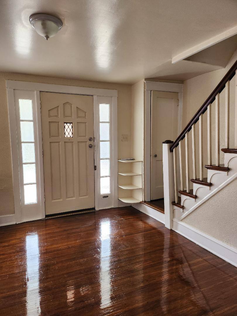 House for rent at 533 E Bringhurst St, Philadelphia, PA 19144