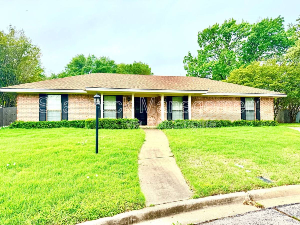 House for rent at 5740 Lakemont Dr, Waco, TX 76710