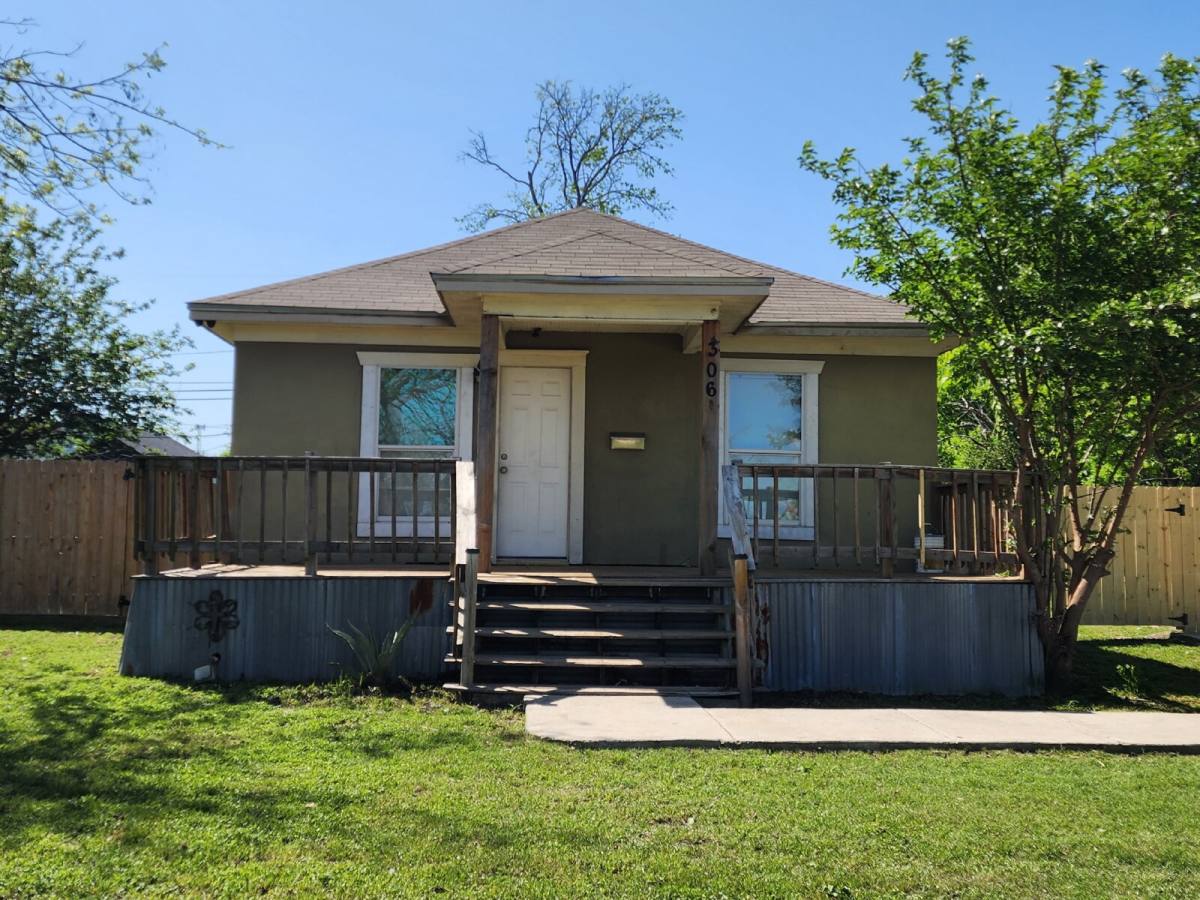 House for rent at 306 S 25th St, Temple, TX 76504