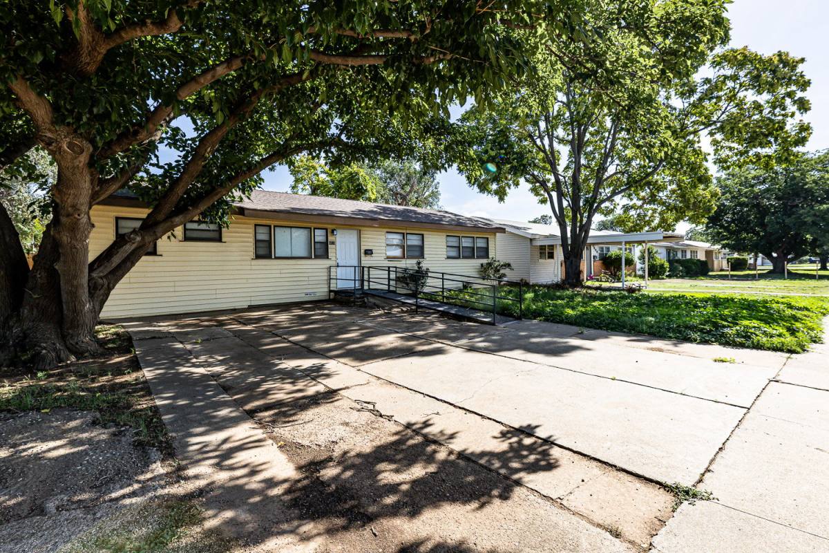 House for rent at 4410 43rd St, Lubbock, TX 79403