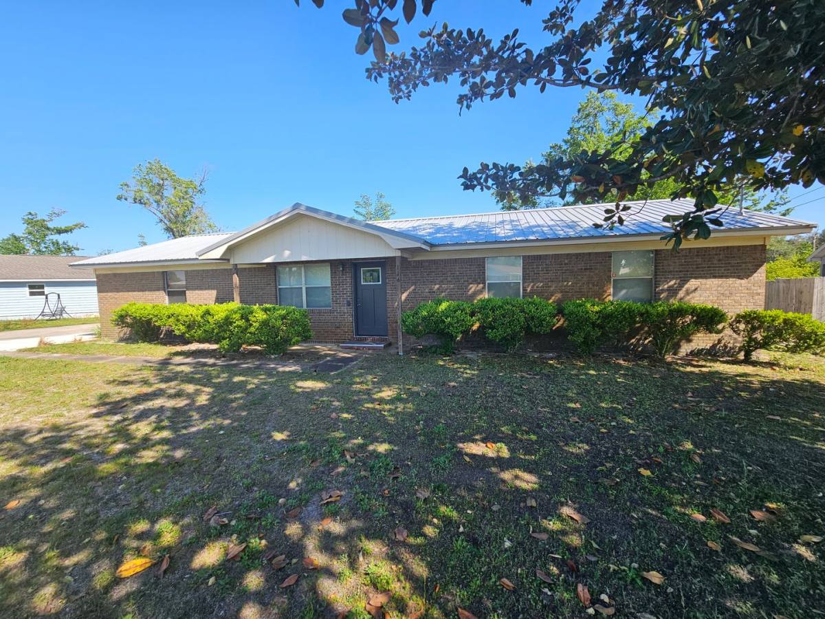 House for rent at 116 Santee Dr, Panama City, FL 32404