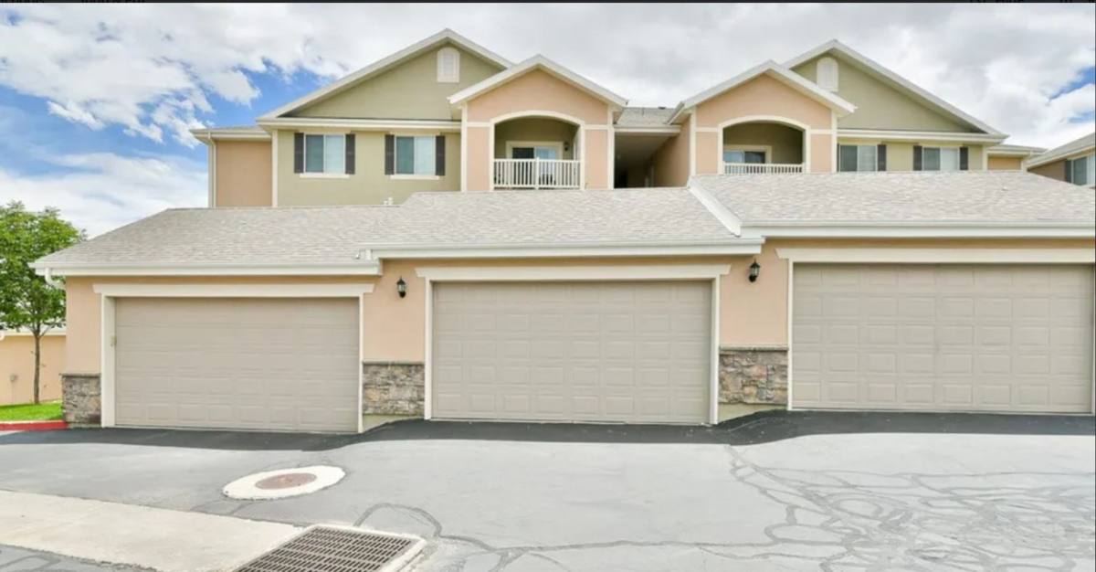 Condo for rent at 91 W Springview Dr, Saratoga Springs, UT 84045