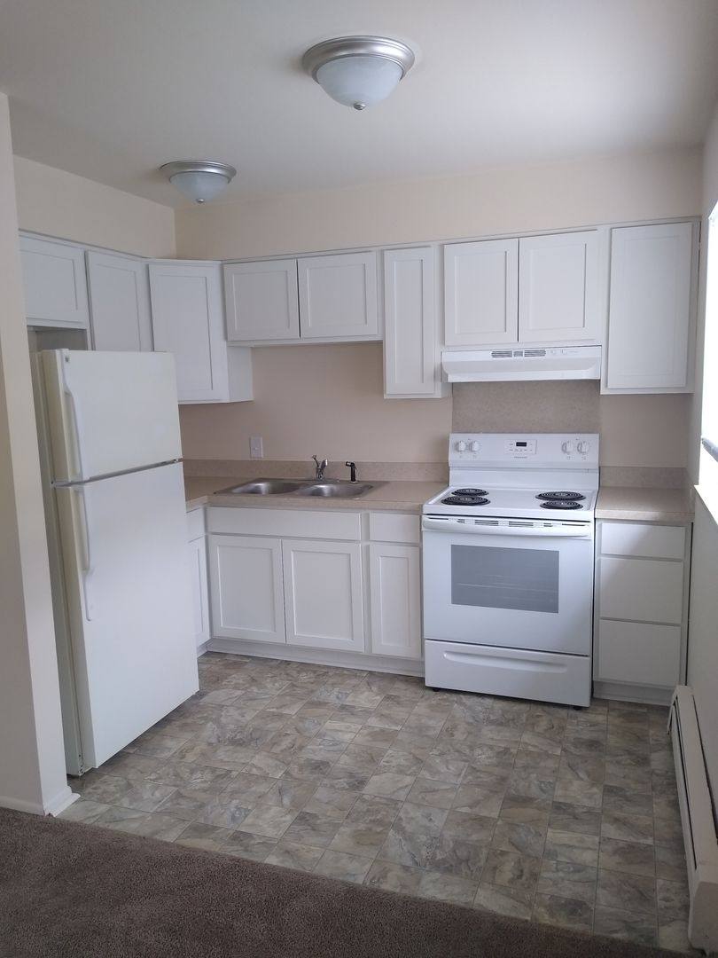 Apartment for rent at 5044 N McKinley Rd, Flushing, MI 48433