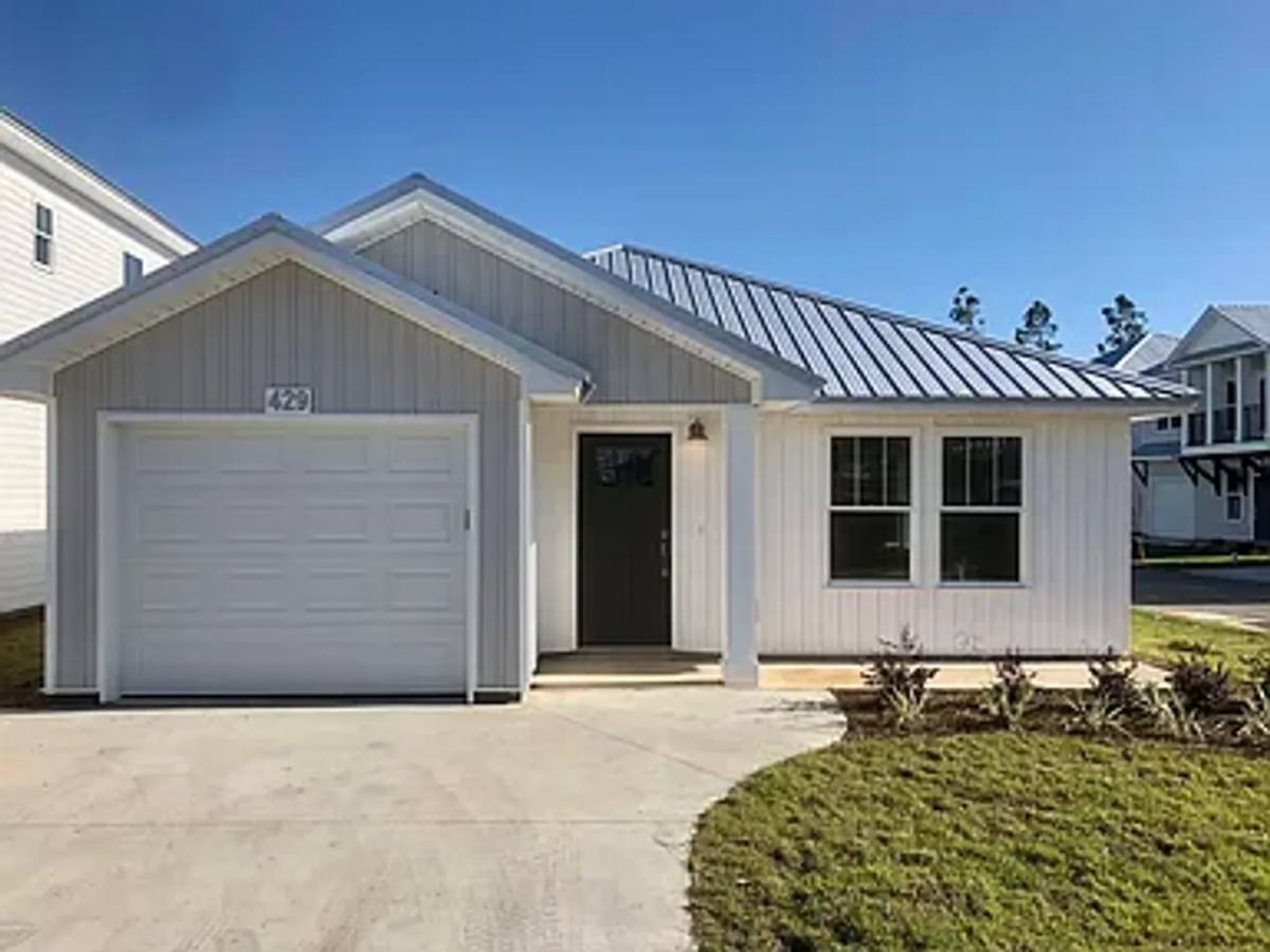 House for rent at 420 Raven Lane, Panama City, FL 32404