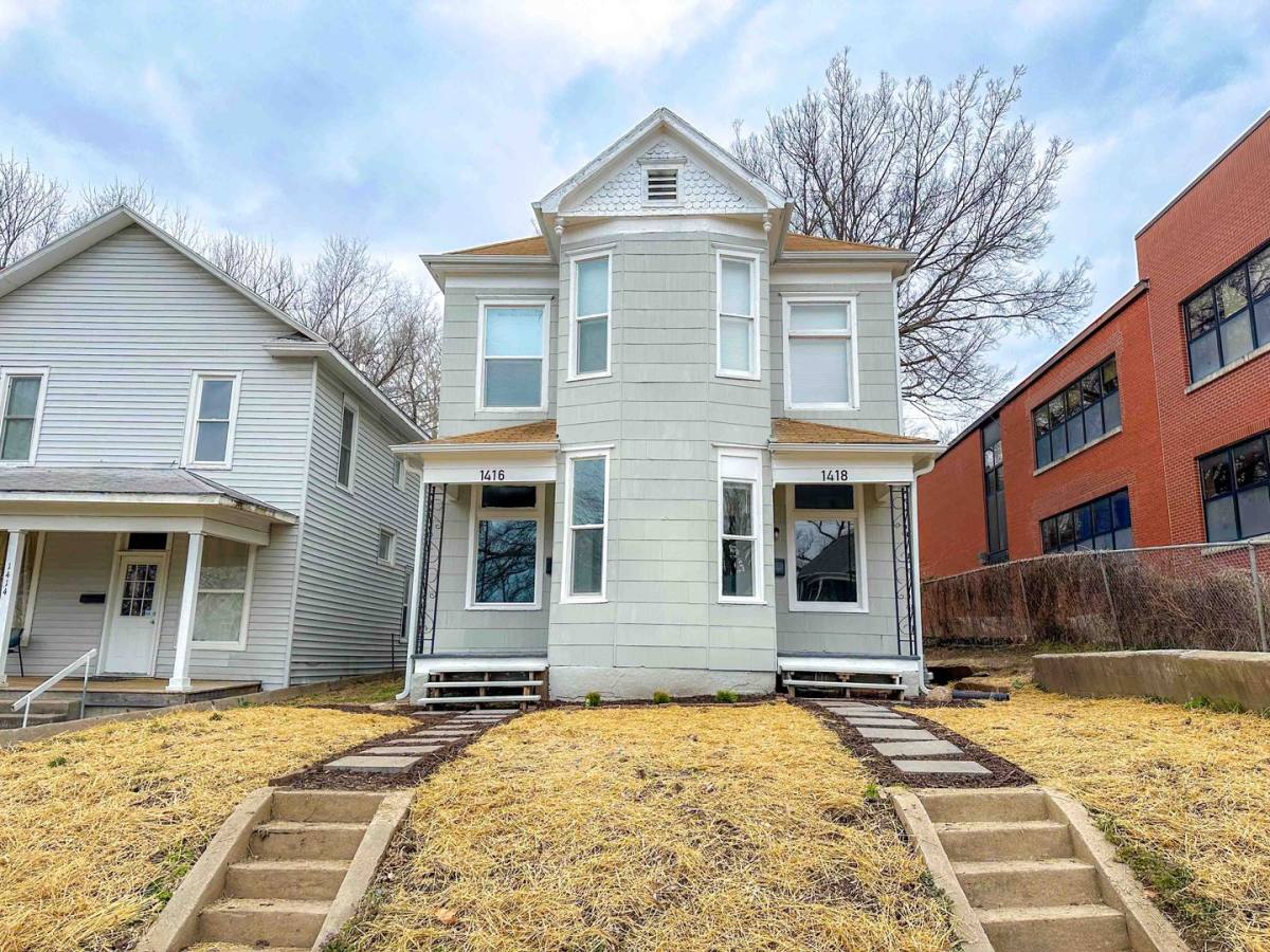 Apartment for rent at 1416 - 1418 N, Saint Joseph, MO 64505