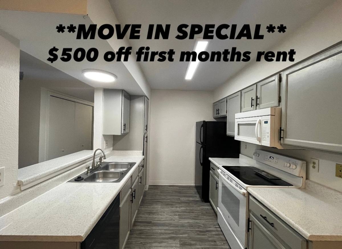 Apartment for rent at 1075 S Elkhart Way, Aurora, CO 80012