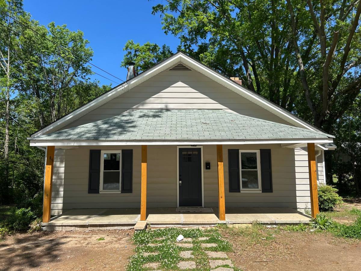 House for rent at 210 Mill St, Gaffney, SC 29340