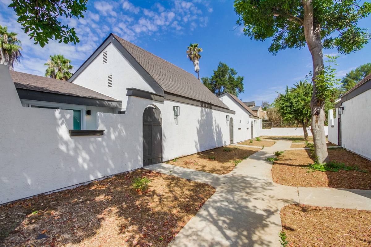 Apartment for rent at 1701 S Juniper St, Escondido, CA 92025