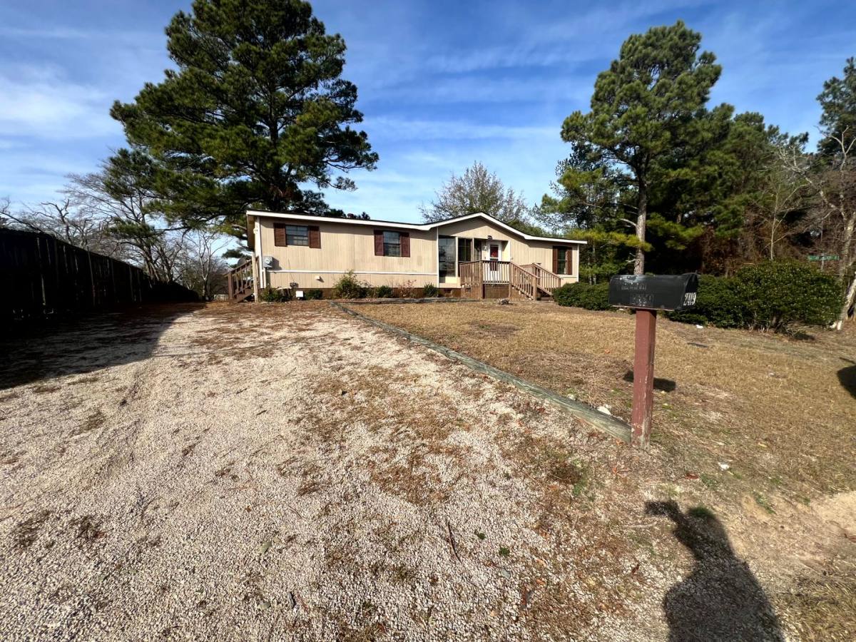 House for rent at 2419 Elcar Dr, Fayetteville, NC 28306